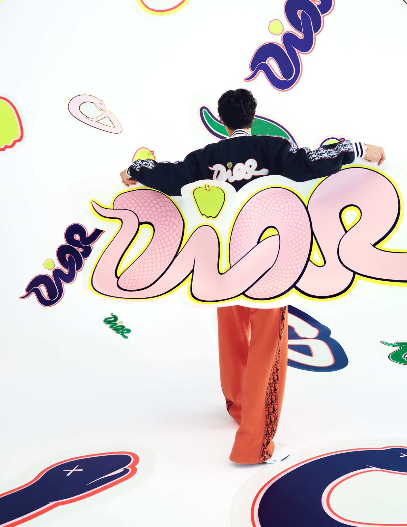 コレクション Dior x Kaws post card set Dior Menswear Designer Kim Jones Reunites With Kaws for